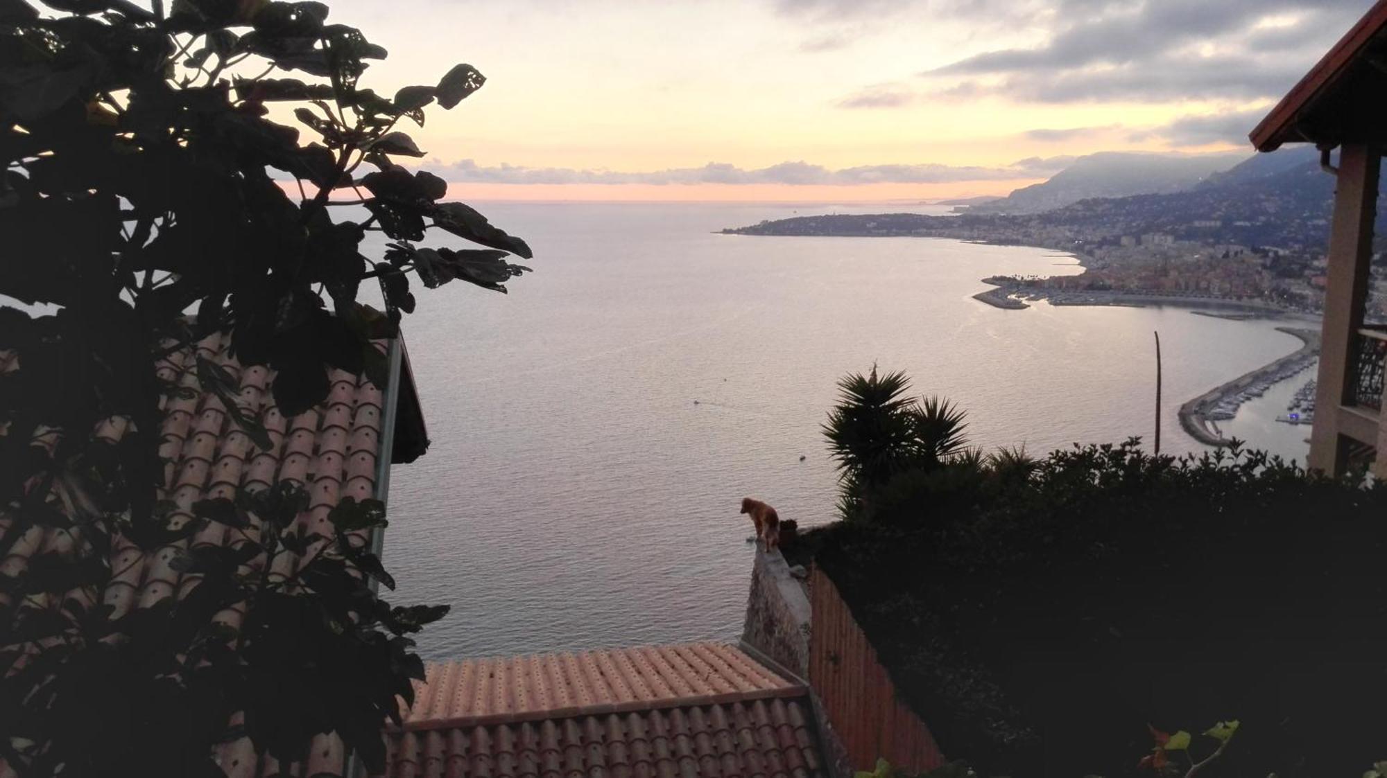 Total Sea View Ll Grimaldi Menton Apartment