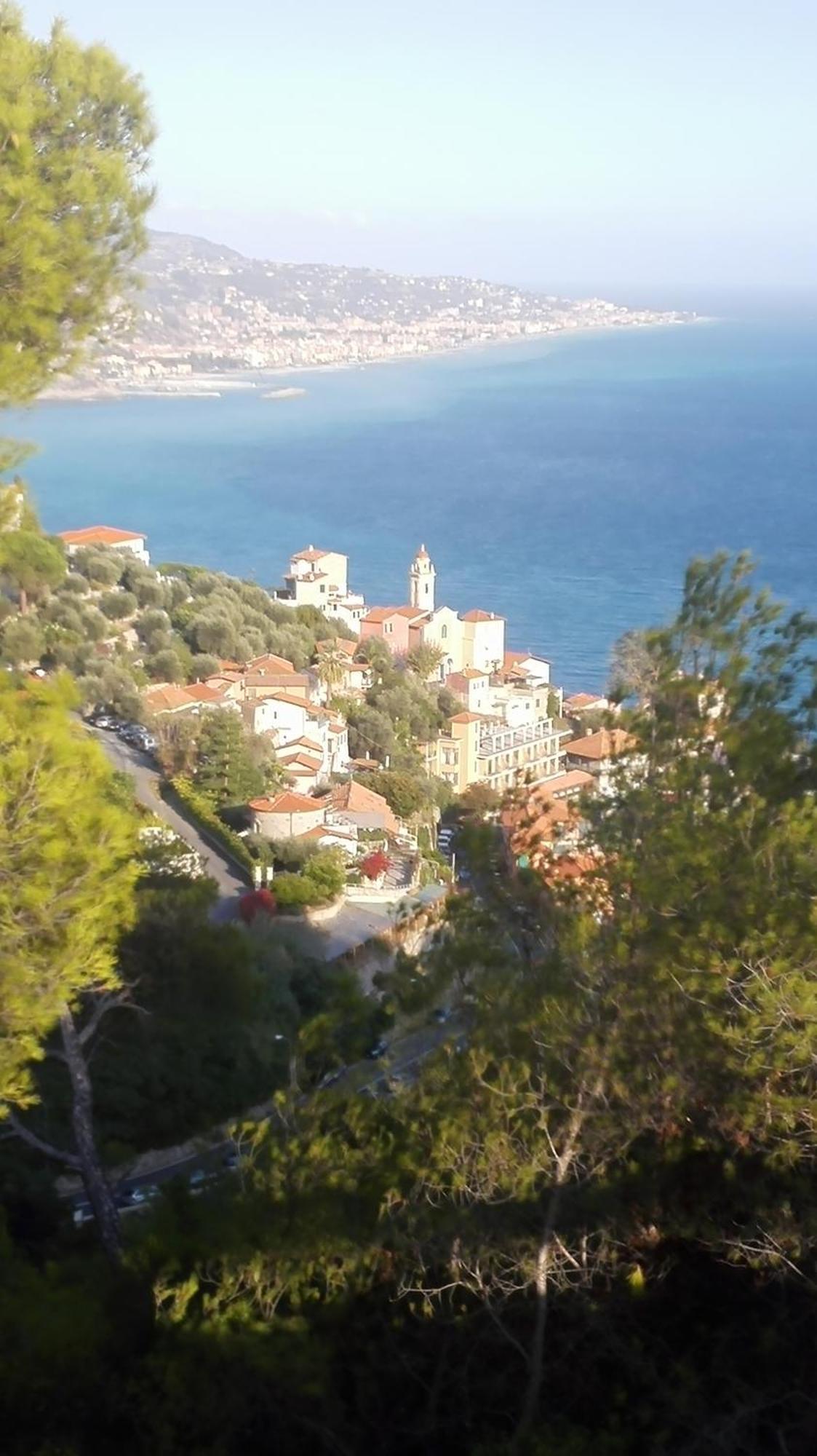 Total Sea View Ll Grimaldi Menton Apartment *